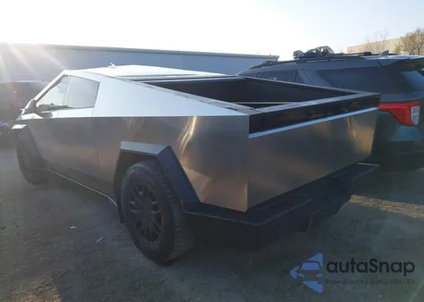 2024 Tesla Cybertruck All-Wheel Drive from USA, damaged, VIN 7G2CEHED8RA010454